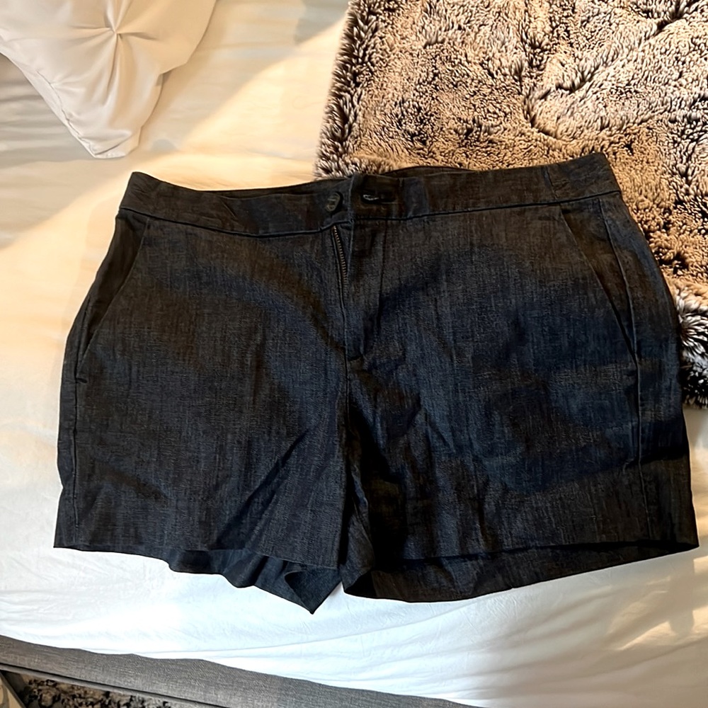 Blue Jean shorts, size 29/8.